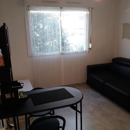 شقة Studio Bord De Mer Nice Ouest المظهر الخارجي الصورة